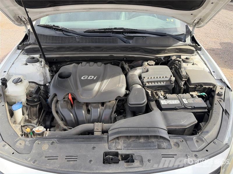 Kia Optima Samochody osobowe