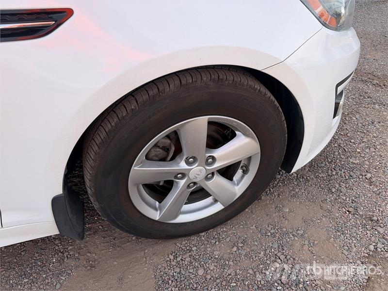 Kia Optima Samochody osobowe