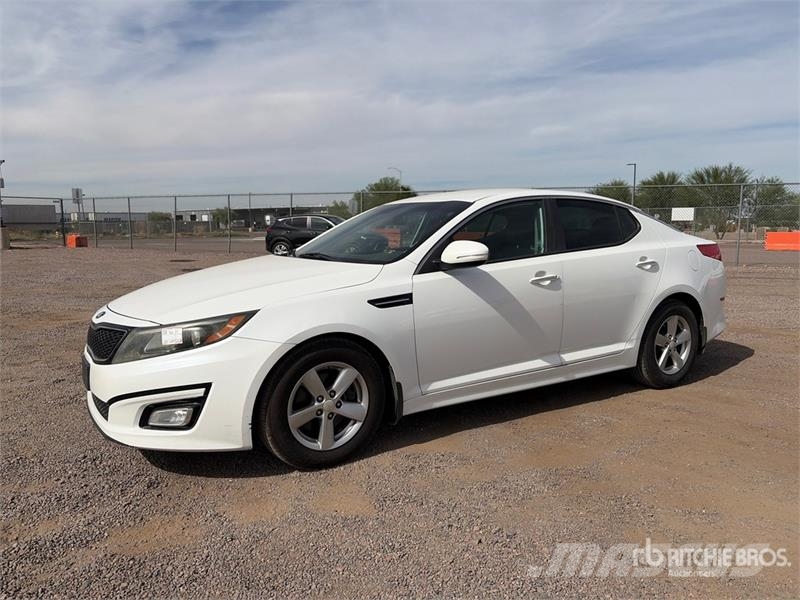 Kia Optima Samochody osobowe
