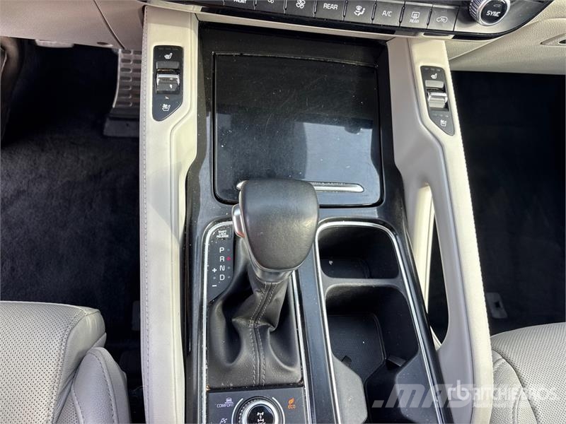 Kia Telluride SX AWD SUV Automašīnas