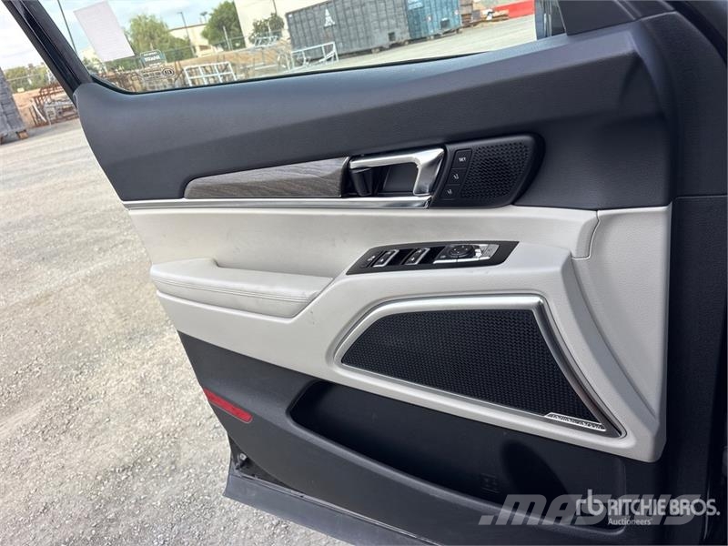 Kia Telluride SX AWD SUV Automašīnas
