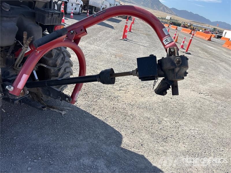 Kioti Utility Tractor جرارات مدمجة