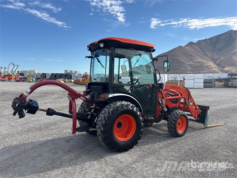Kioti Utility Tractor جرارات مدمجة