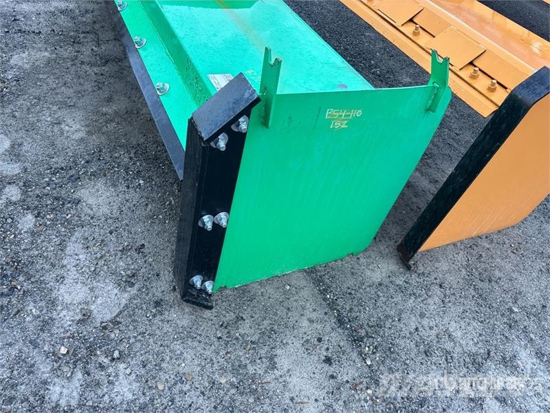 Kit Containers 10 ft Snow Pusher Snøploger- og skjær