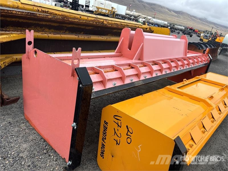 Kit Containers 14 ft Snow Pusher Snøploger- og skjær
