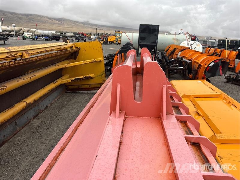 Kit Containers 14 ft Snow Pusher Snøploger- og skjær