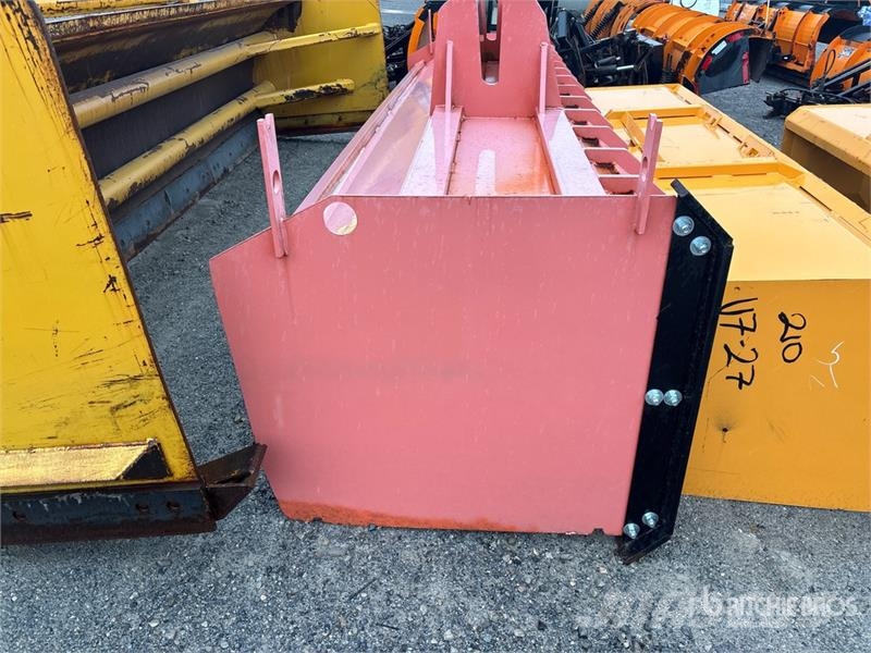 Kit Containers 14 ft Snow Pusher Snøploger- og skjær