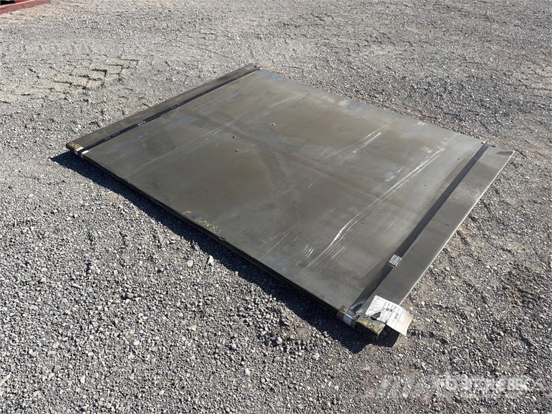 Kit Containers 60 in x 80 in Steel Plates (Unused) Компоненты строительной техники