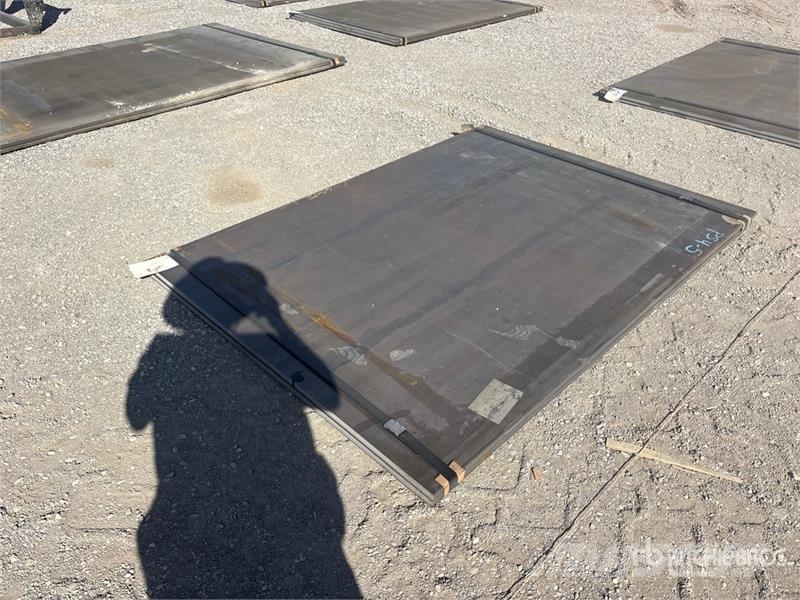  Kit Containers 60 in x 82 in Steel Plates (Unused) Andet tilbehør