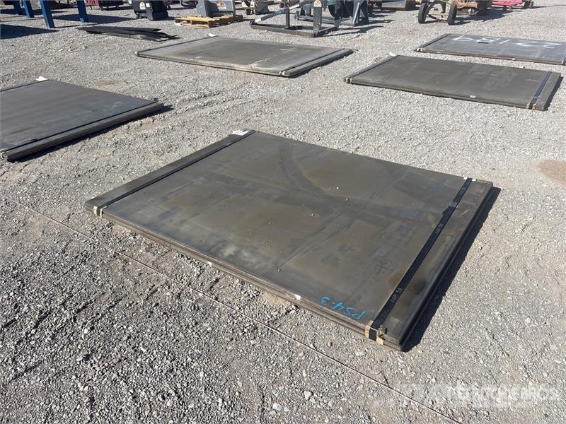 Kit Containers 60 in x 80 in Steel Plates (Unused) Компоненты строительной техники