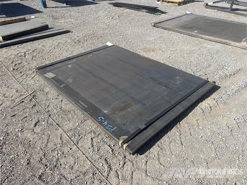  Kit Containers 60 in x 82 in Steel Plates (Unused) Andet tilbehør