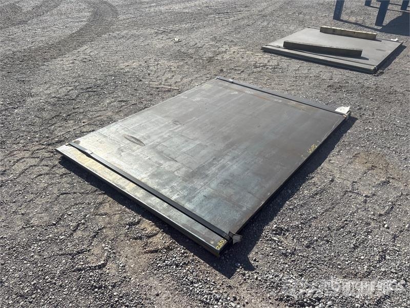  Kit Containers 60 in x 82 in Steel Plates (Unused) Andet tilbehør
