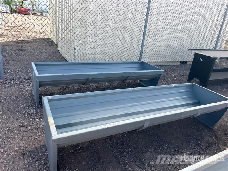 Kit Containers CF-90-V 90 in Livestock Feeder (Unu Fôrutlegger