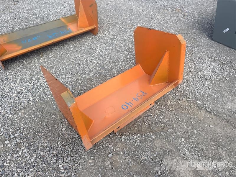  Kit Containers MSS-SPE-3-23 36 in Mini Skid Steer  Hóeltakarítók