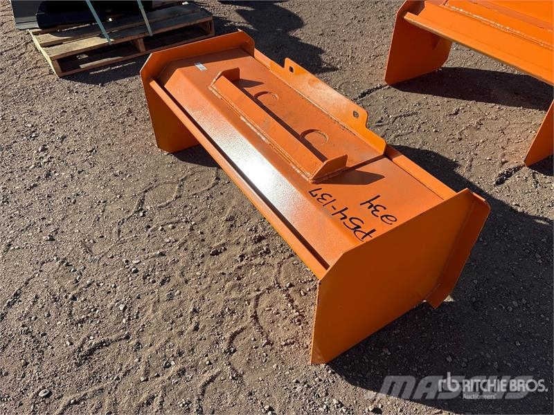  Kit Containers MSS-SPE-4-23 51 in Skid Steer Snow  刮雪板和犁