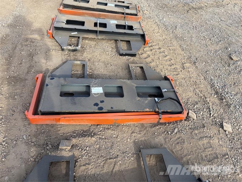 Kit Containers QT-45-FF-42 42 in Skid Steer Forks Villák