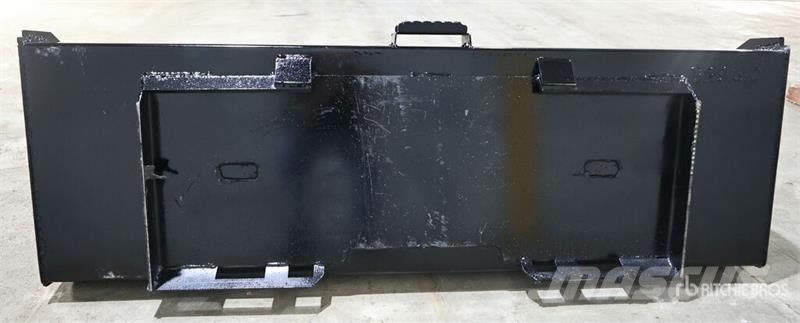  Kit Containers QT-DB-S66 66 in Skid Steer Bucket ( Kašike / Korpe