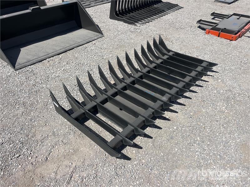 Kit Containers QT-RR-70 68 in Skid Steer Root Rake Obraceče a shrabovače sena