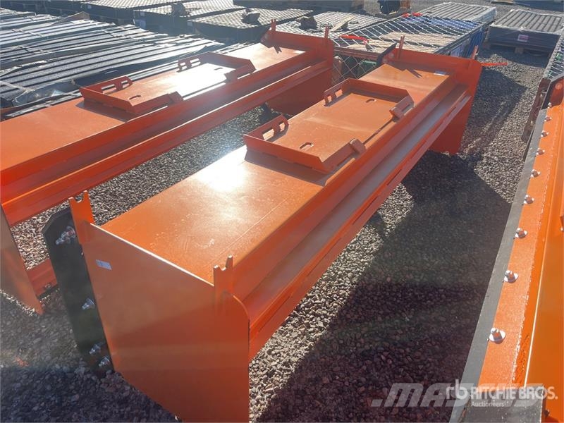 Kit Containers QT-SP-10-23-SB 120 in Skid Steer Sn Schneeschilde und -pflüge