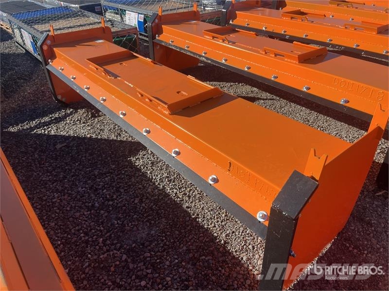 Kit Containers QT-SP-10-23-PB-SB 120 in Skid Steer Schneeschilde und -pflüge