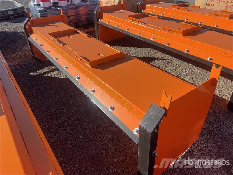 Kit Containers QT-SP-10-23-PB-SB 120 in Skid Steer Hóeltakarítók
