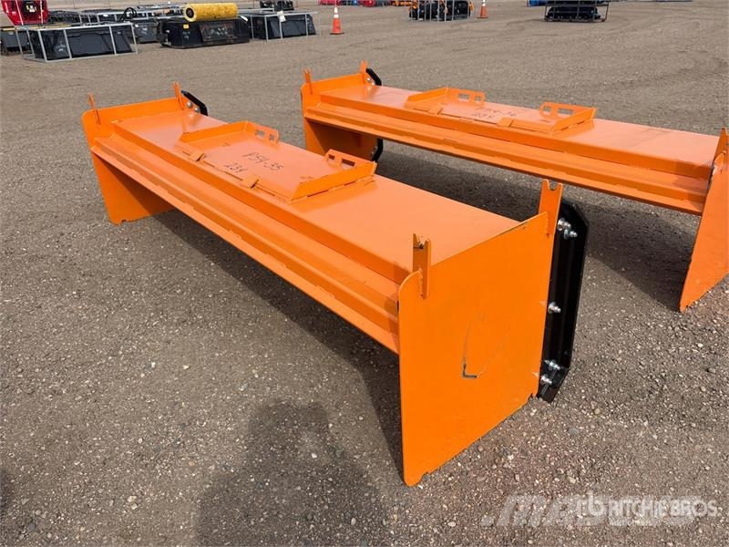 Kit Containers QT-SP-10-23-SB 121 in Skid Steer Sn Снігоочищувальні ножі та плуги