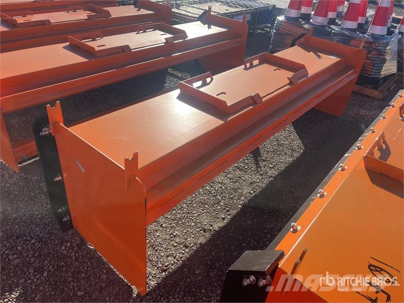 Kit Containers QT-SP-10-23-SB 120 in Skid Steer Sn Schneeschilde und -pflüge