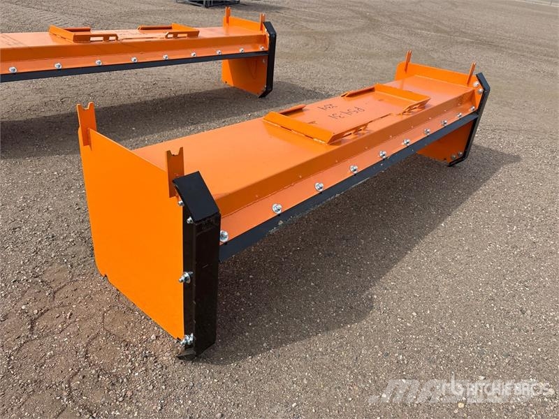 Kit Containers QT-SP-10-23-SB 121 in Skid Steer Sn Снігоочищувальні ножі та плуги
