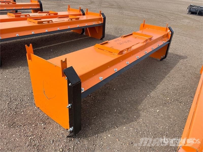 Kit Containers QT-SP-10-23-SB 121 in Skid Steer Sn Снігоочищувальні ножі та плуги
