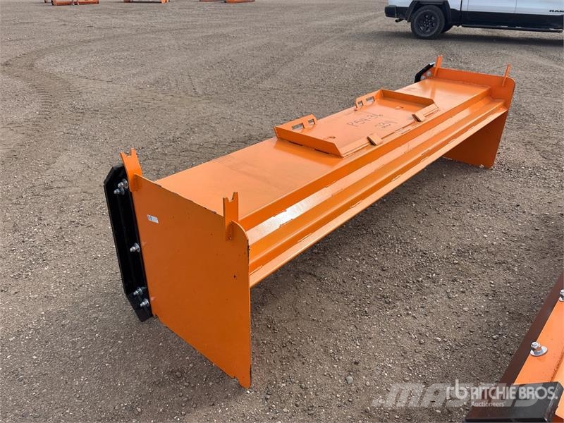 Kit Containers QT-SP-10-23-SB 121 in Skid Steer Sn Снігоочищувальні ножі та плуги