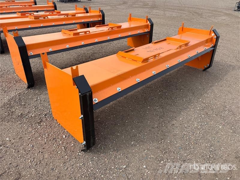 Kit Containers QT-SP-10-23-SB 121 in Skid Steer Sn Снігоочищувальні ножі та плуги