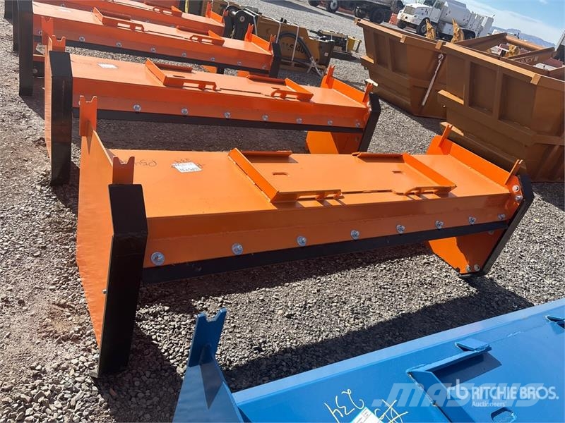 Kit Containers QT-SP-8-23-PB-SB 46 in Skid Steer S Снігоочищувальні ножі та плуги