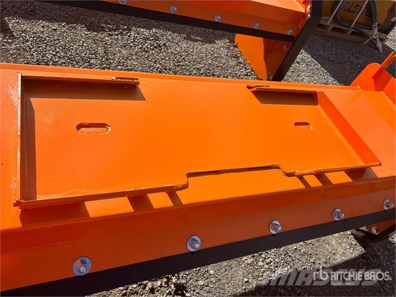 Kit Containers QT-SP-8-23-PB-SB 46 in Skid Steer S Снігоочищувальні ножі та плуги