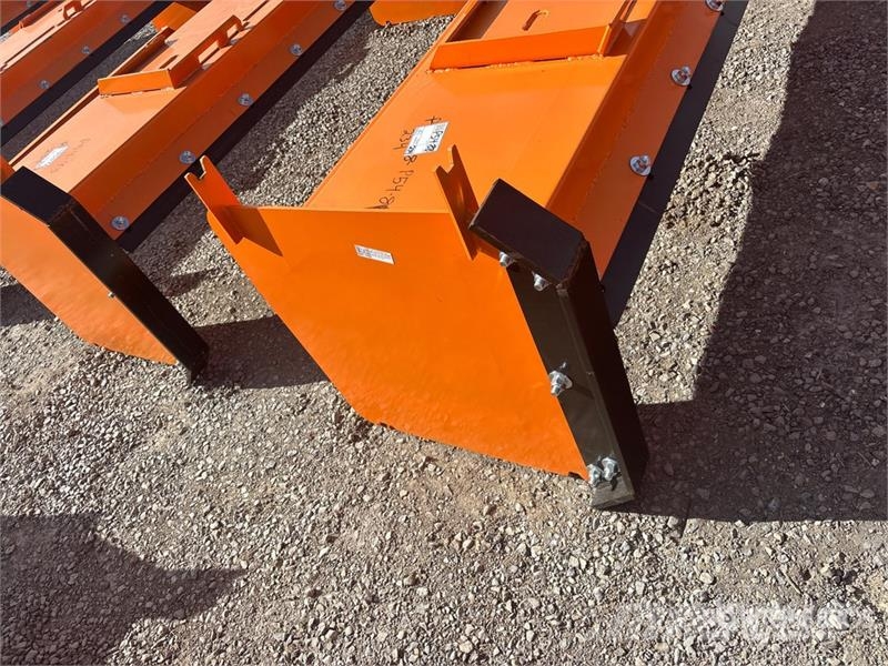 Kit Containers QT-SP-8-23-PB-SB 46 in Skid Steer S Снігоочищувальні ножі та плуги