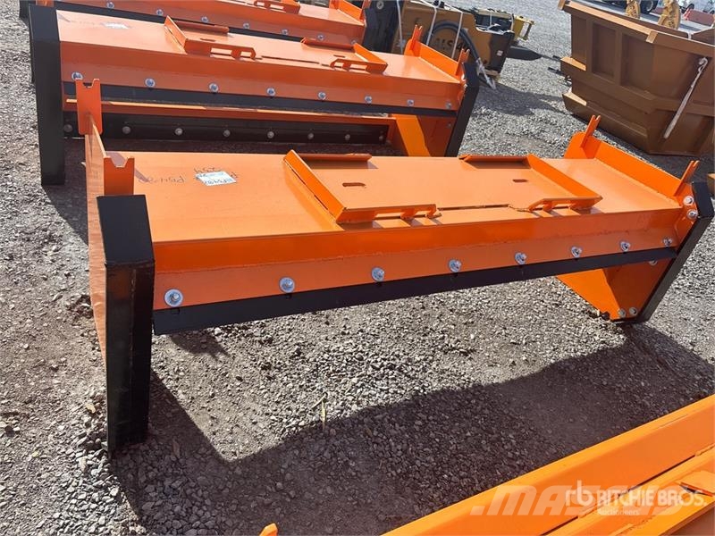 Kit Containers QT-SP-8-23-SB 43 in Skid Steer Snow Снігоочищувальні ножі та плуги