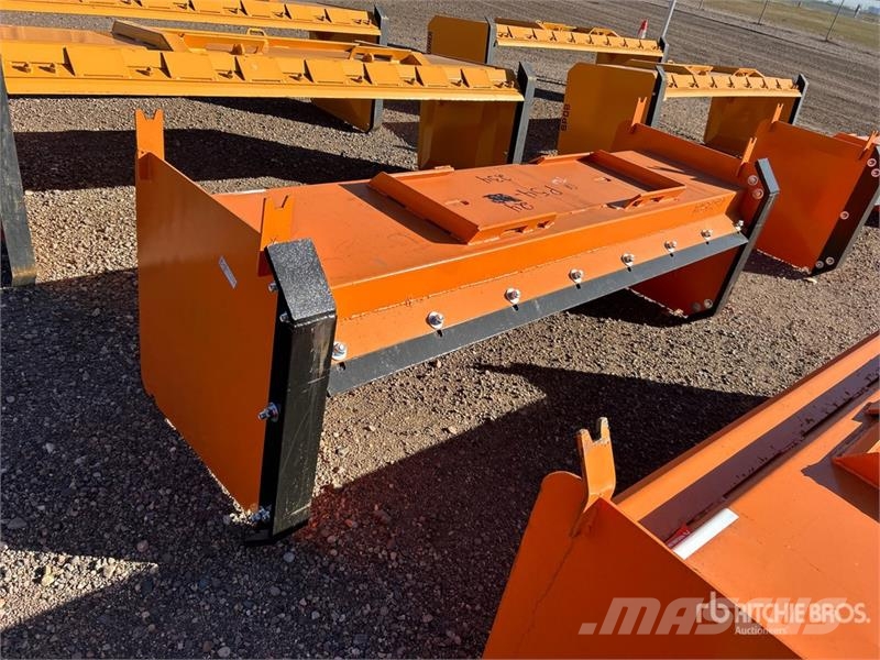 Kit Containers QT-SPE-8-23 92 in Skid Steer Snow P Снігоочищувальні ножі та плуги
