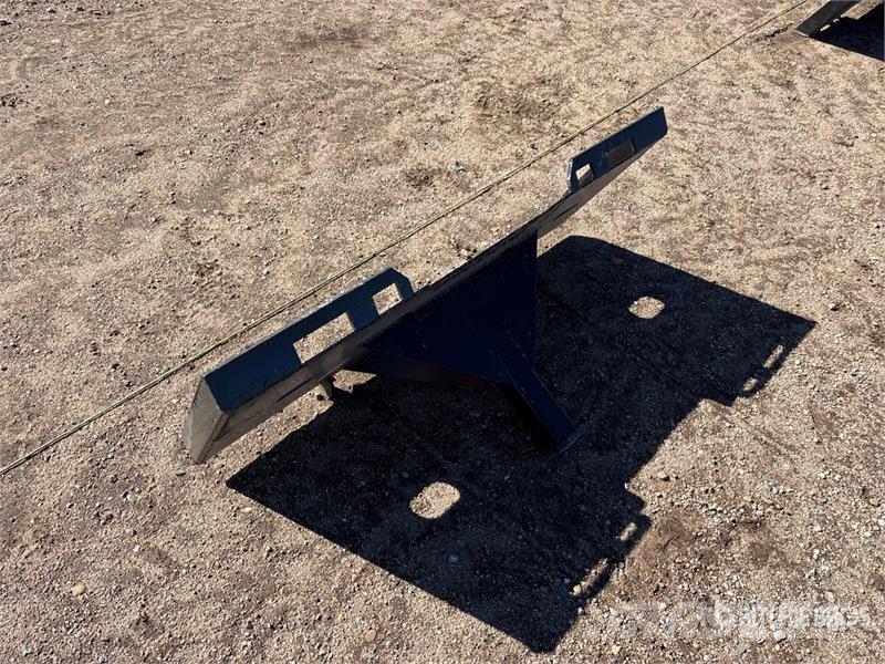 Kit Containers QT-TM 46 in Skid Steer Hitch Receiv クイックヒッチ