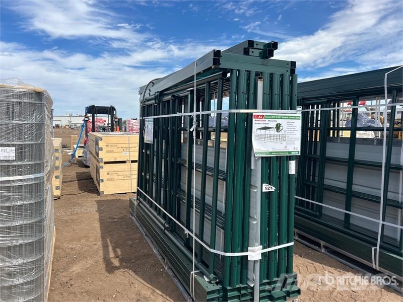 KJ K2039 39 ft x 20 ft Module Livestock Shelter (Unus その他畜産機材とアクセサリー・アタッチメント