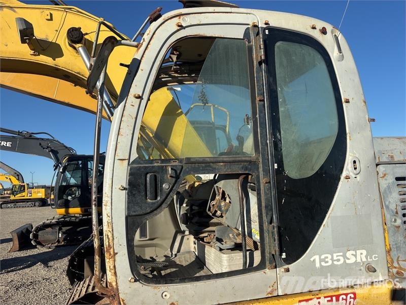 Kobelco 135SRLC Tracked Excavator Lánctalpas kotrók