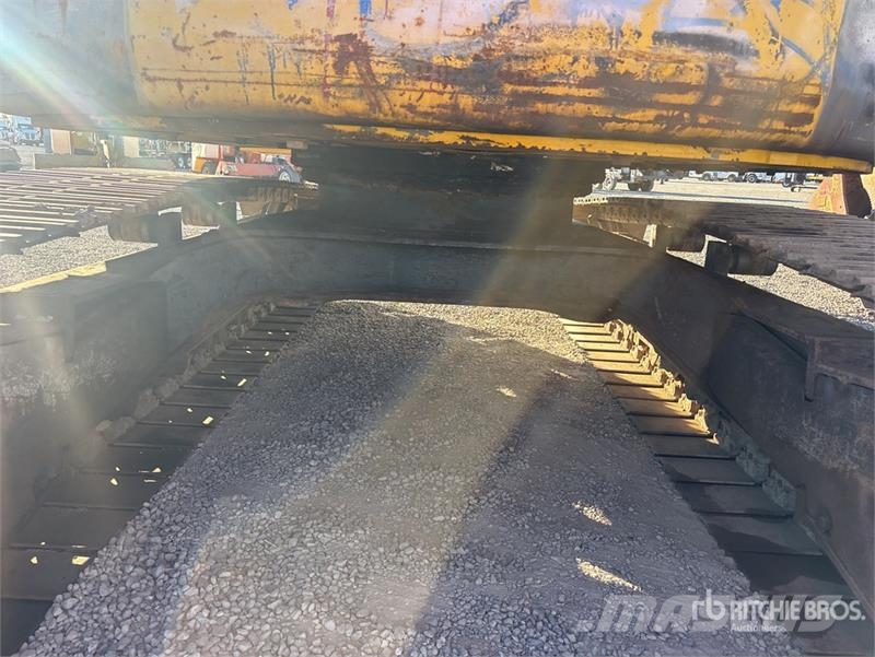 Kobelco 135SRLC Tracked Excavator Lánctalpas kotrók