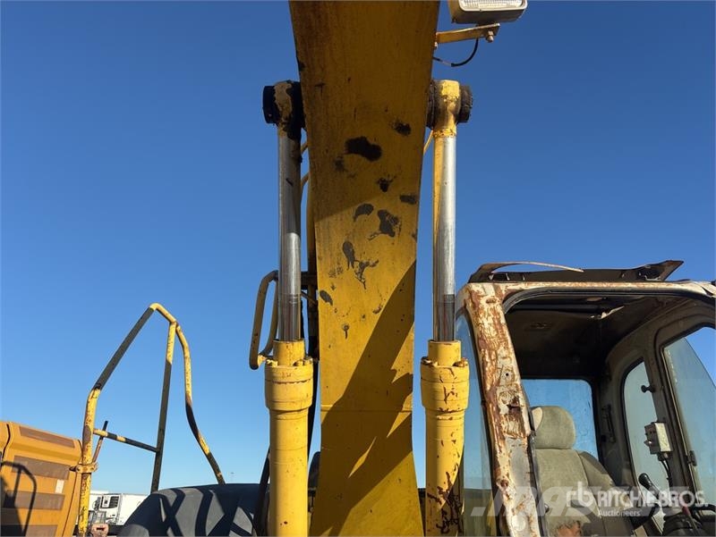 Kobelco 135SRLC Tracked Excavator Lánctalpas kotrók