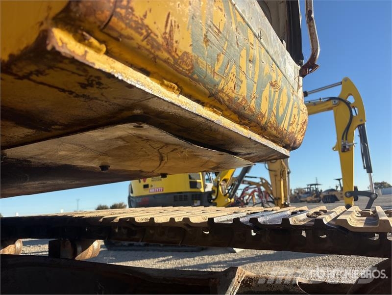 Kobelco 135SRLC Tracked Excavator Lánctalpas kotrók