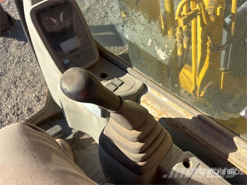Kobelco 135SRLC Tracked Excavator Lánctalpas kotrók