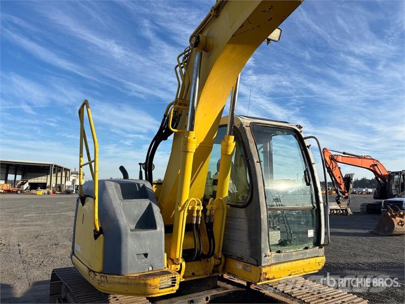 Kobelco SK135SR-LC Tracked Excavator Kāpurķēžu ekskavatori