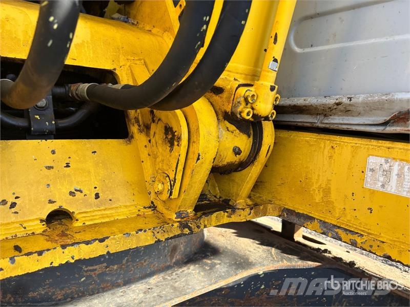 Kobelco SK135SR-LC Tracked Excavator Kāpurķēžu ekskavatori