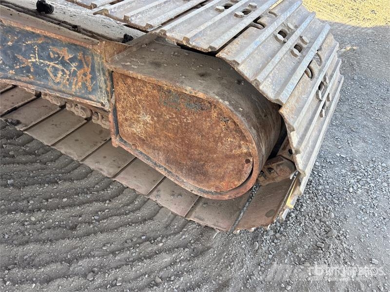 Kobelco SK135SR-LC Tracked Excavator Kāpurķēžu ekskavatori