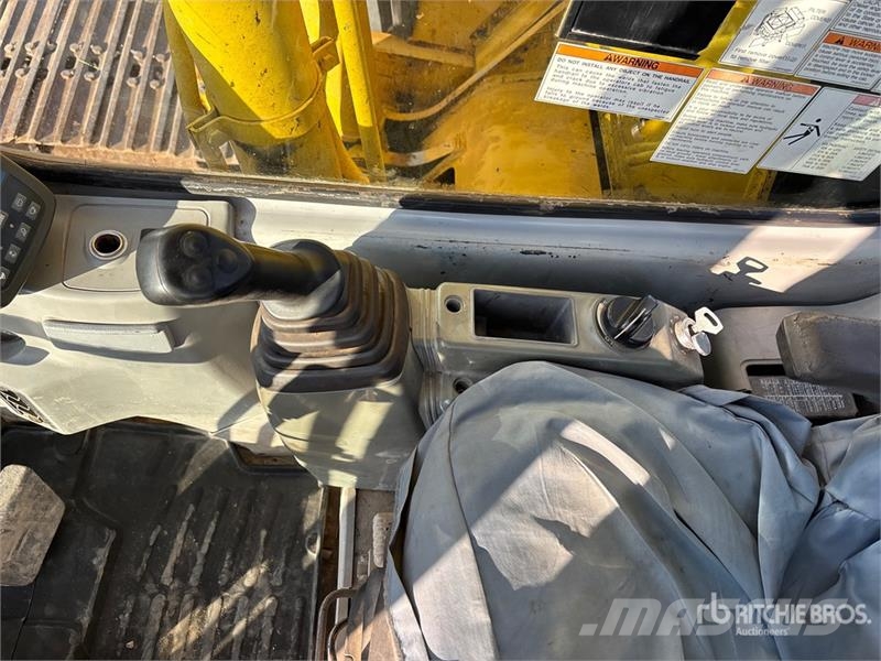 Kobelco SK135SR-LC Tracked Excavator Kāpurķēžu ekskavatori