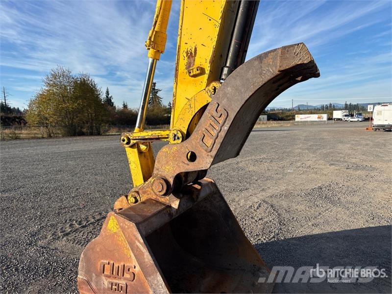 Kobelco SK135SR-LC Tracked Excavator Kāpurķēžu ekskavatori