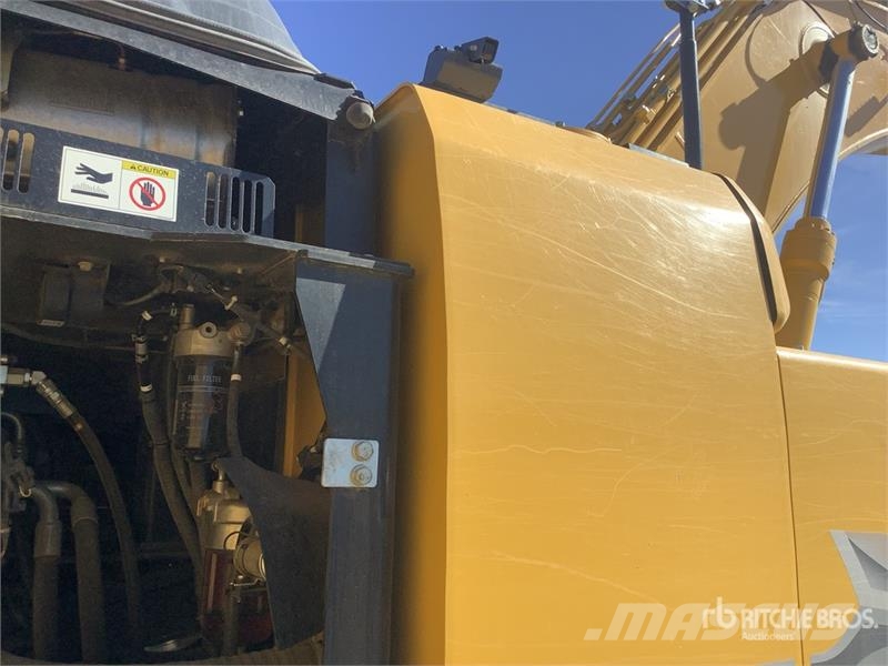 Kobelco SK260LC-11 Roadbuilder Tracked Excavator Crawler excavators