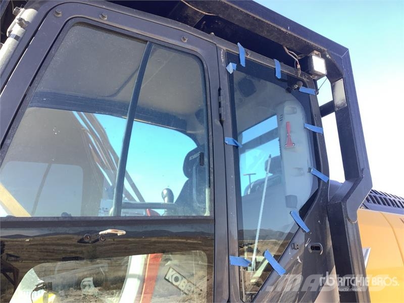 Kobelco SK260LC-11 Roadbuilder Tracked Excavator Crawler excavators